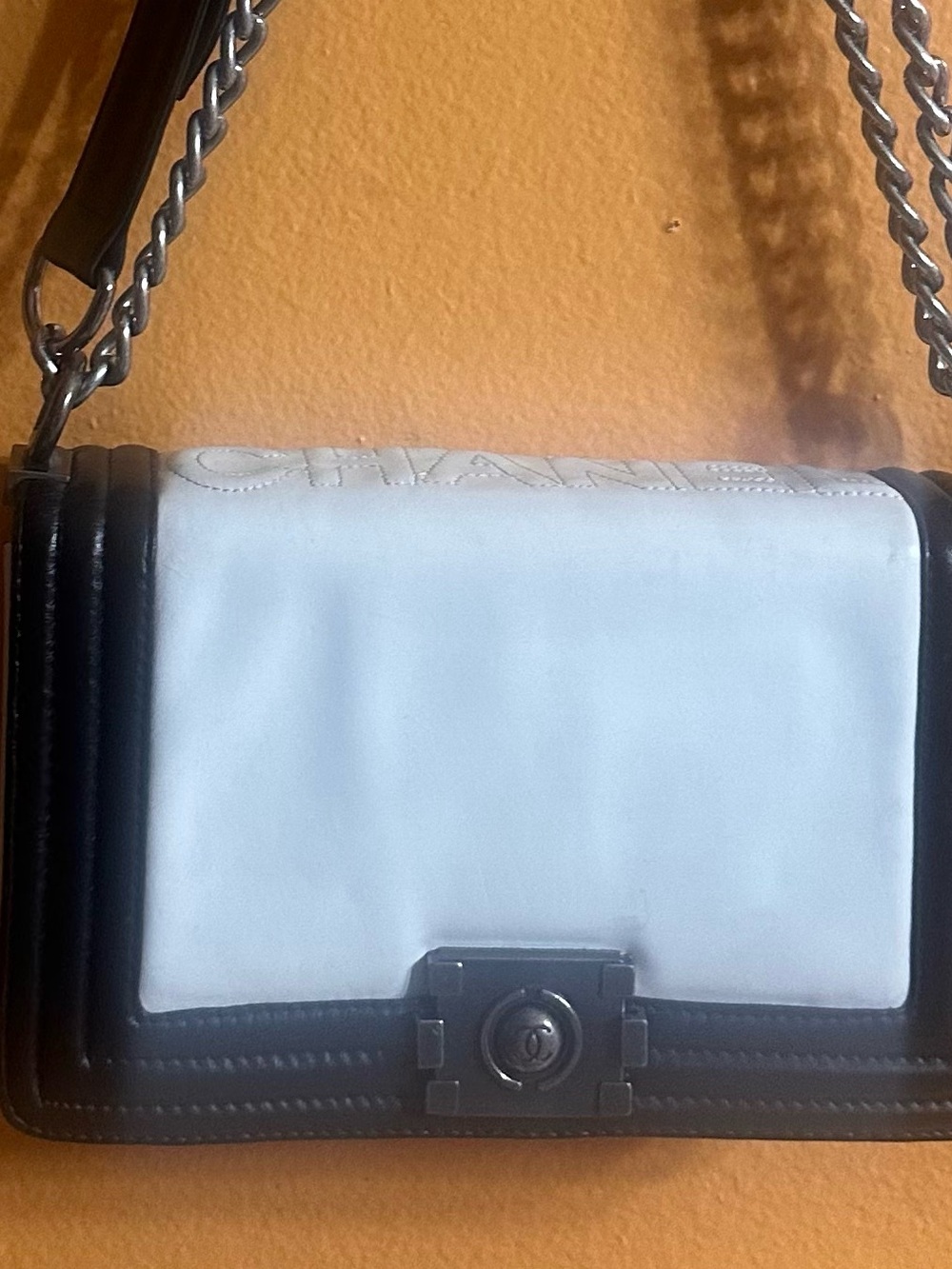 CHANEL White and Black Chain-Trim Shoulder Bag